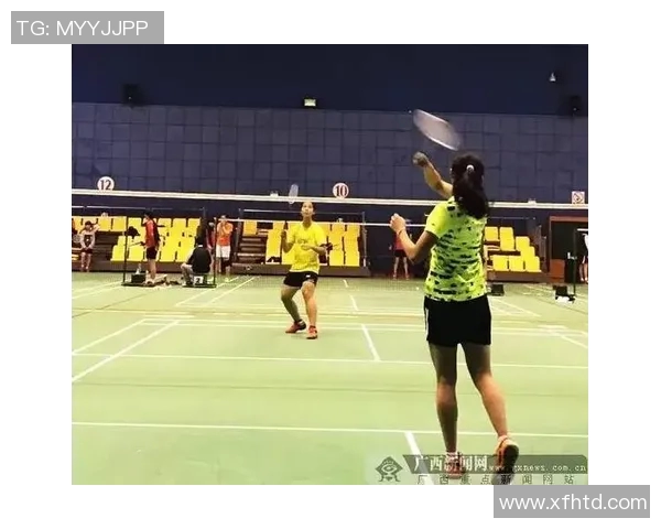 南京羽毛球队与成都羽毛球队赛后复盘分析比赛经验与战术调整